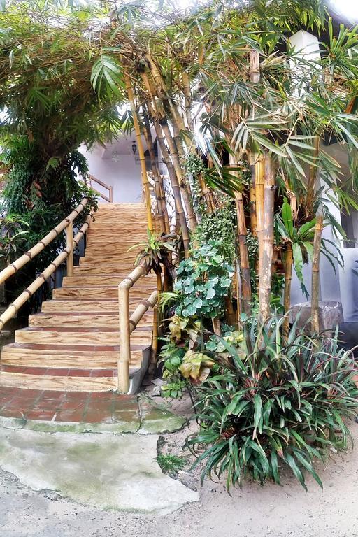Bamboo Bungalows Resthouse Balabag  Екстер'єр фото